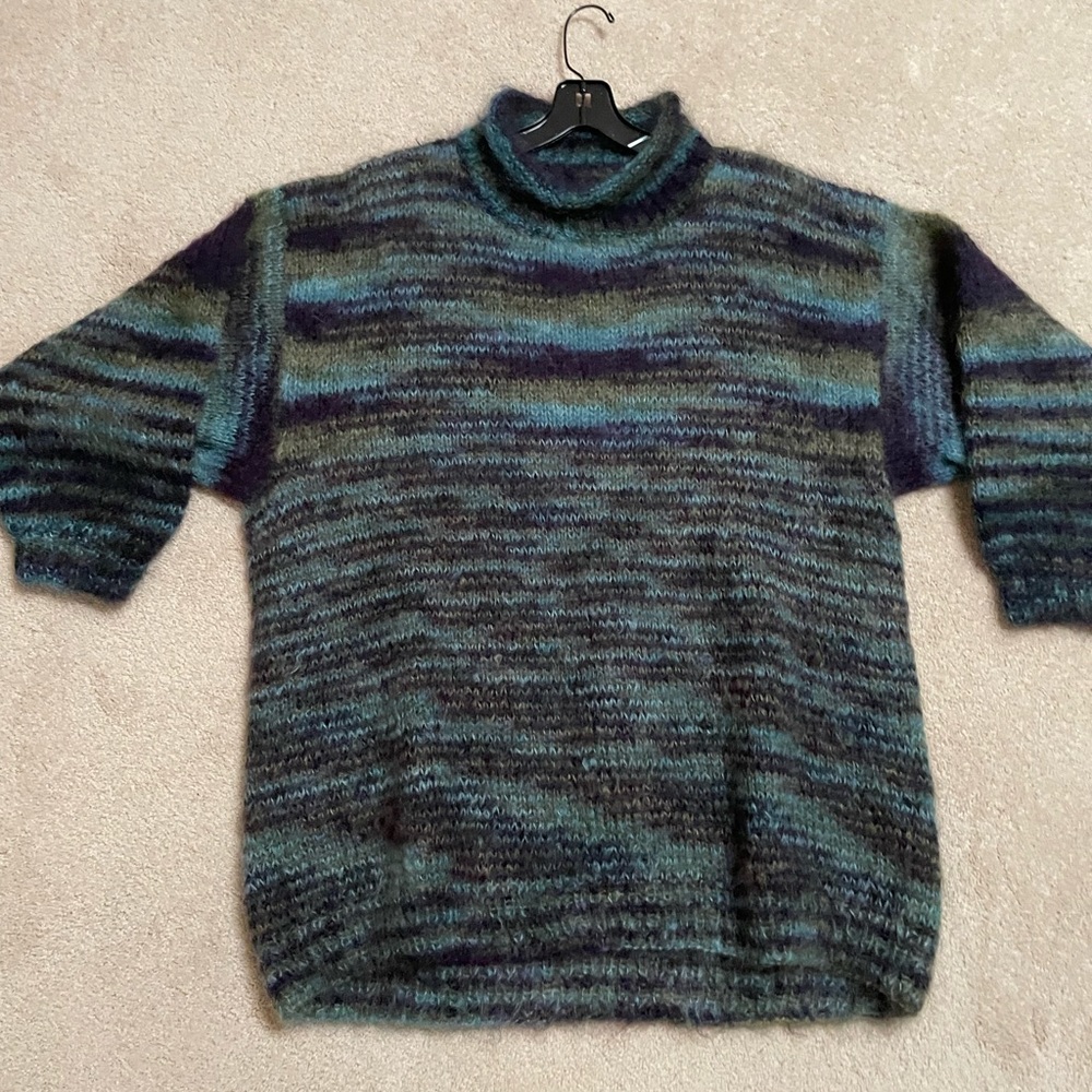 100% Alpaca Hand Knit Sweater. New!